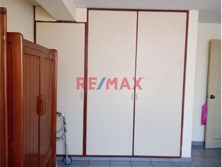 Foto 3 de Venta De Bonito Departamento En Urb Los Cipreces - Lima