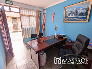 Foto 6 de Espaciosa Casa de 2 Niveles en Alfonso Ugarte III Etapa, Tacna