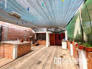 Foto 17 de Espaciosa Casa de 2 Niveles en Alfonso Ugarte III Etapa, Tacna