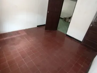 Foto 3 de VENDO AMPLIA CASA EN EL BARRIO OLAYA