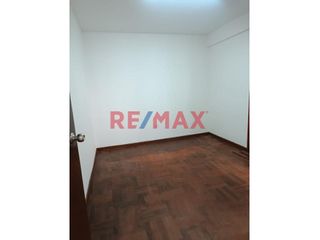 Foto 4 de Alquiler De Dpto. Primer Piso