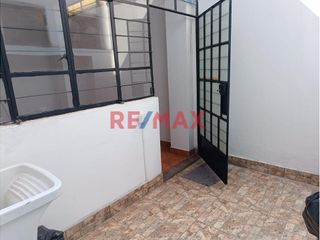 Foto 8 de Alquiler De Dpto. Primer Piso