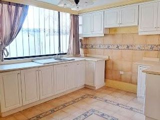 Foto 4 de RENTA CASA GASPAR DE VILLARROEL 200M2 $850