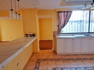 Foto 5 de RENTA CASA GASPAR DE VILLARROEL 200M2 $850