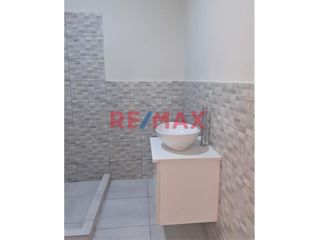 Foto 6 de Adquiera Un Bello Dúplex En El Corazón Del Rímac!!