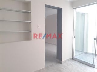 Foto 9 de Adquiera Un Bello Dúplex En El Corazón Del Rímac!!
