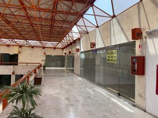 Foto 4 de LOCAL COMERCIAL - 19 M2 - EDIFICIO CON ASCENSOR