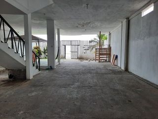 Foto 11 de SE VENDE CASA DE 3 DEPARMENTOS,  FRENTE A LA PLAYA ATACAMES – ESMERLDAS - ECUADOR