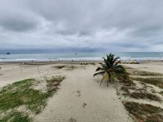 Foto 20 de SE VENDE CASA DE 3 DEPARMENTOS,  FRENTE A LA PLAYA ATACAMES – ESMERLDAS - ECUADOR