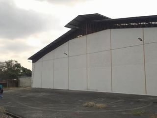 Foto 10 de TERRENO Y GALPON INDUSTRIAL UBICADO EN EL KM 23.5 VIA DAULE, FRENTE A LAGO DE CAPEIRA