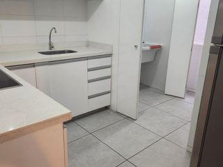 Foto 3 de Bonito Flat a 1 Cdra. de La Huaca Pucllana - Miraflores
