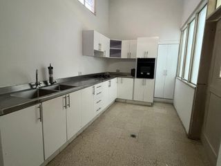 Foto 6 de ARRENDAMOS AMPLIA Y HERMOSA CASA  SAN FERNANDO PARA OFICINAS O RESTAURANTES