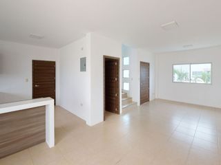Foto 2 de HERMOSA CASA EN PUNTA CARNERO