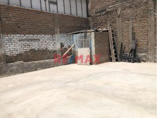 Foto 17 de Venta De Local En La Av. Wiesse Paradero 7 De Mariscal Caceres En Sjl