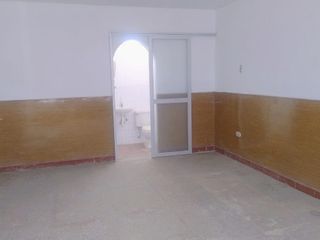 Foto 2 de VENTA DE CASA CON VALOR DE TERRENO- EN PLENO CENTRO DE PIURA