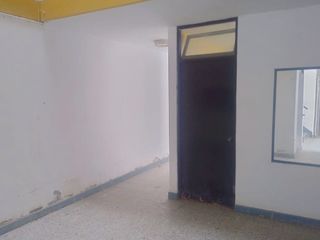 Foto 14 de VENTA DE CASA CON VALOR DE TERRENO- EN PLENO CENTRO DE PIURA