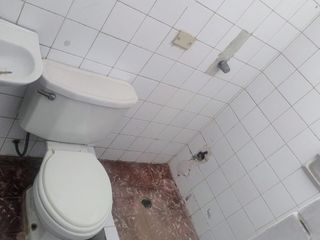 Foto 21 de VENTA DE CASA CON VALOR DE TERRENO- EN PLENO CENTRO DE PIURA