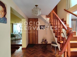 Foto 5 de ¡VENDO CASA en Portales de Cayma! Ideal vivienda/negocio - $$