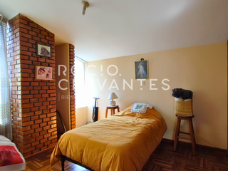 Foto 8 de ¡VENDO CASA en Portales de Cayma! Ideal vivienda/negocio - $$