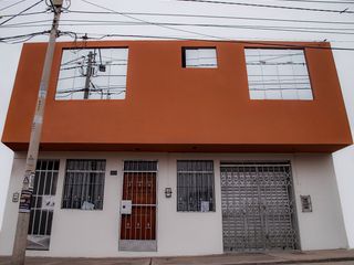 Foto 2 de PROPIEDAD COMERCIAL EN VENTA – AV. JORGE BASADRE, MEDIA CUADRA DE UTP TACNA