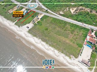 Foto 2 de En venta: Lote frente al mar en Canoa, Manabi
