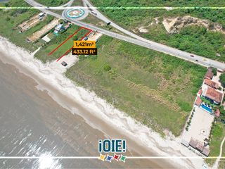 Foto 2 de En venta: Lote frente al mar en Canoa, Manabi
