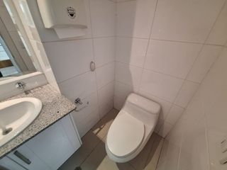 Foto 10 de SE ARRIENDA LINDA OFICINA DE 80M2 CON VARIOS AMBIENTES REPÚBLICA DEL SALVADOR.