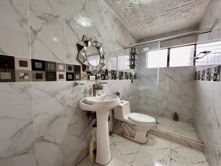 Foto 12 de Casa de venta en la primero de mayo con consultorio