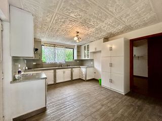 Foto 5 de Casa de venta en la primero de mayo con consultorio