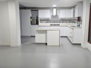 Foto 4 de Venta  de excelente casa remodelada  en Cota Cundinamarca,sector Pueblo Viejo .