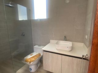 Foto 7 de Venta de casa en Puembo, conjunto cerrado doble seguridad, fácil acceso a principales colegios Einstein, Cervantes.