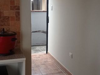 Foto 1 de SE ALQUILA MINI DEPARTAMENTO AMOBLADO Y EQUIPADO EN CAMINOS DEL INCA SURCO