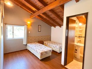 Foto 8 de COMPLEJO DE 4 DUPLEX - ENTREPINOS - BARILOCHE