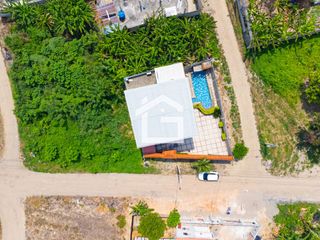 Foto 2 de Casa Con Piscina En Venta en El Cambio, Provincia de El Oro