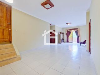 Foto 26 de Casa Con Piscina En Venta en El Cambio, Provincia de El Oro