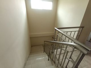Foto 8 de EN VENTA CASA MÁS DEPARTAMENTO CUMBRES- CEIBOS
