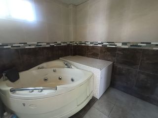 Foto 17 de EN VENTA CASA MÁS DEPARTAMENTO CUMBRES- CEIBOS
