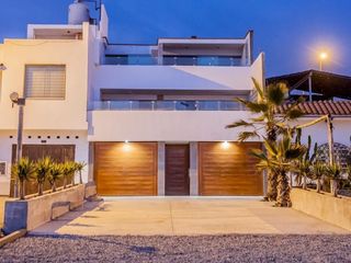 Foto 2 de VENTA DE HERMOSO DEPARTAMENTO AMOBLADO EN PLAYA EL REVES EN PUNTA NEGRA