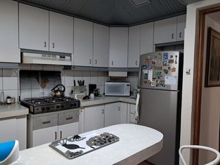 Foto 7 de En venta bonita casa de 4 dormitorios en Kennedy Nueva