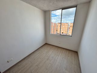 Foto 5 de SE VENDE APARTAMENTO EN GRAN GRANADA
