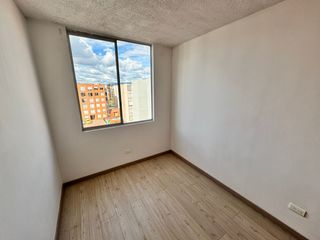 Foto 7 de SE VENDE APARTAMENTO EN GRAN GRANADA