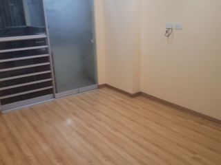 Foto 2 de Venta de departamento en Breña