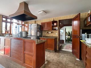 Foto 5 de Venta casa en Urb. La Fontana, La Molina (Limite con Camacho y Golf Los Inkas)
