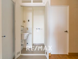 Foto 4 de VENTA DE DEPARTAMENTO DE ESTRENO EN AV CANADA