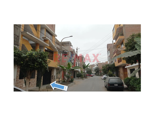 Foto 1 de Venta De Departamento En San Martín De Porres: 5 Dormitorios, Cerca A Transporte Y Servicios