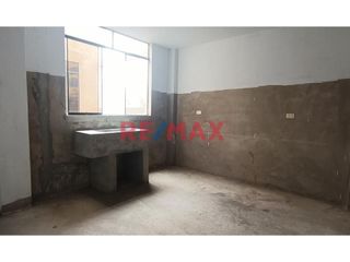 Foto 5 de Venta De Departamento En San Martín De Porres: 5 Dormitorios, Cerca A Transporte Y Servicios