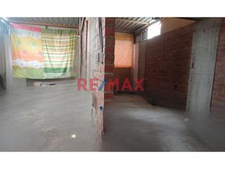 Foto 7 de Casa En Venta Como Terreno En Villa El Salvador