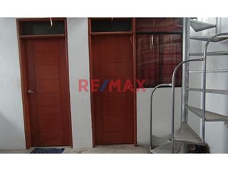 Foto 8 de Casa En Venta Como Terreno En Villa El Salvador