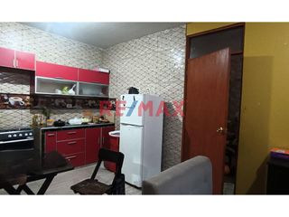 Foto 10 de Casa En Venta Como Terreno En Villa El Salvador