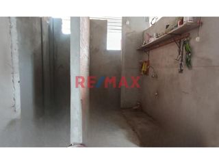 Foto 12 de Casa En Venta Como Terreno En Villa El Salvador